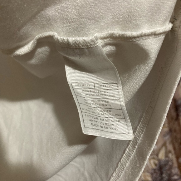 Nike Men’s T | Men’s Activewear | Nike | White Mens T - Picture 6 of 10